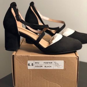 Journee Collection Women’s Tru Comfort Foam Foster Pump size 6.5